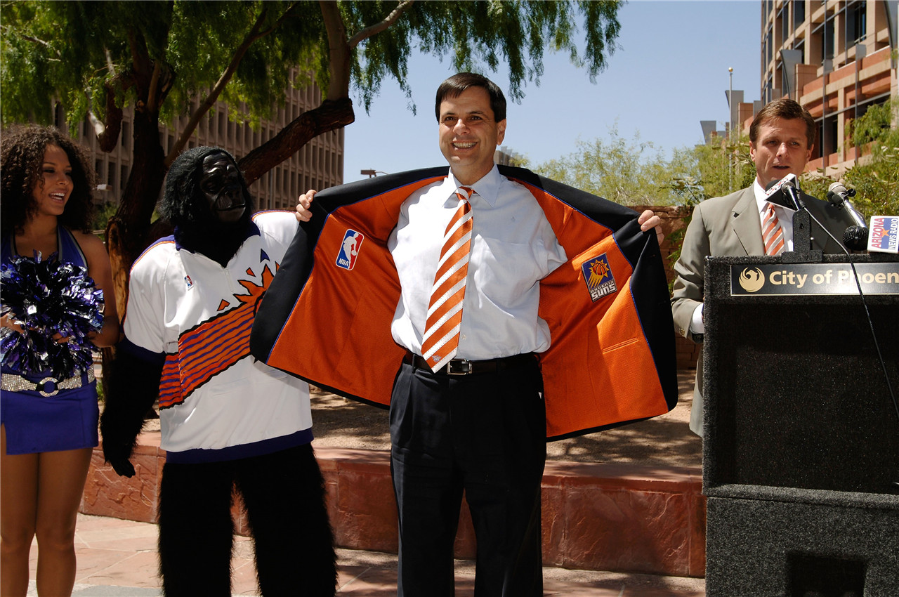 惊曝浓眉约炮GAY男被拍照 遭对方敲诈勒索