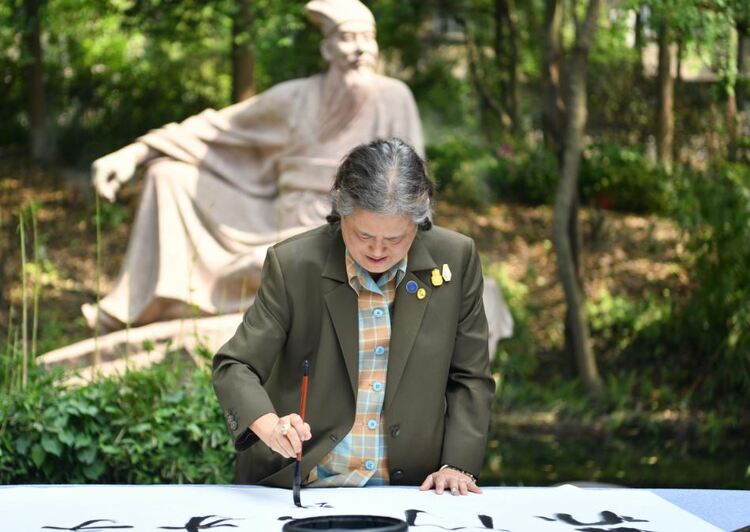 资讯有故事丨走遍中国大地的泰国公主