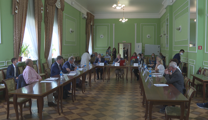 俄罗斯符拉迪沃斯托克举行庆祝中国共产党建党100周年研讨会