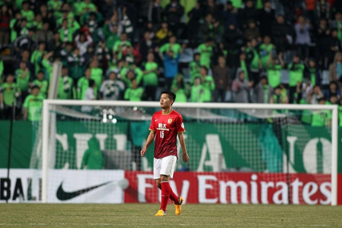 微点评·盘点中超球员面对老东家 唾弃感动待遇不一