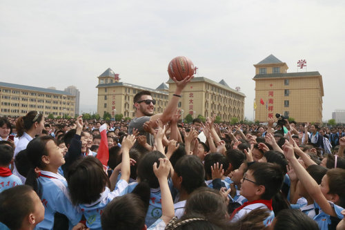 【河南供稿】2019歐美國際職業籃球中國首站賽在河南西峽舉行