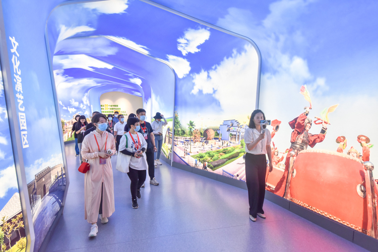 【网络媒体革命老区行】正定县塔元庄：产业融合加速“蝶变”_fororder_DSC_9587