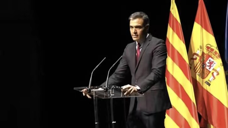 西班牙首相宣布将批准赦免加泰罗尼亚大区独立公投罪犯