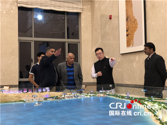 为瓜达尔港建设挥洒汗水的中国共产党员_fororder___172.100.100.3_temp_16_1_16_1_1_7fb4fc3f-00a1-41f4-9813-ce9b3c07d830