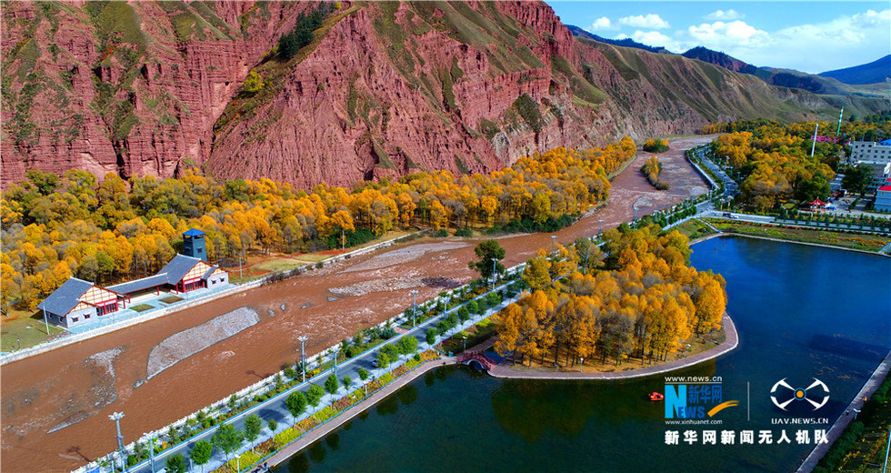 俯瞰祁连县:层林尽染 高原秋景惹人醉 俯瞰祁连县:层林尽染 高原秋景惹人醉