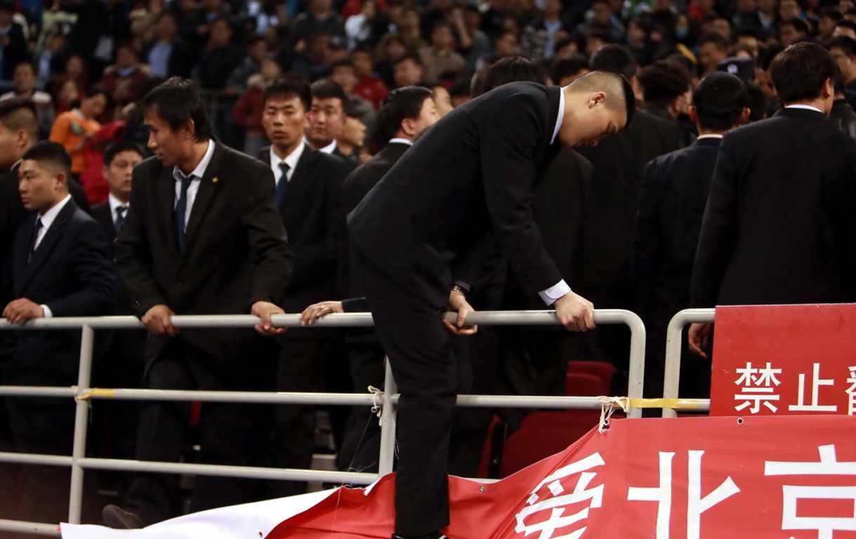 揭CBA最"魔鬼"主场 京骂+软硬暴力滋生地