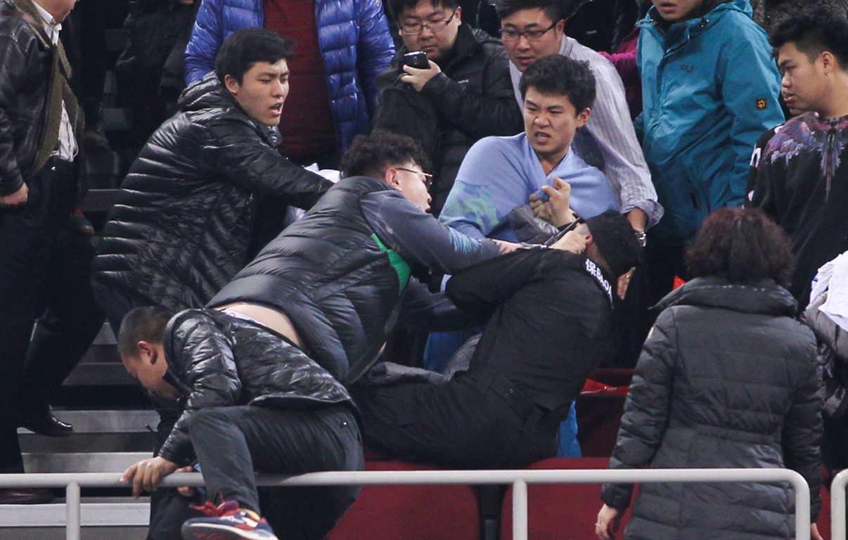 揭CBA最"魔鬼"主场 京骂+软硬暴力滋生地