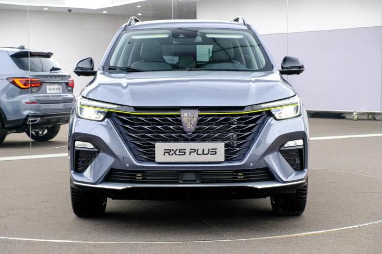 汽车频道【4月22日】【今日焦点】外观更显犀利 荣威RX5 PLUS全球首发