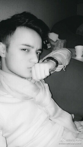 《超速绯闻》里的表情包小男孩近照曝光!盘点昔日小童星(图)