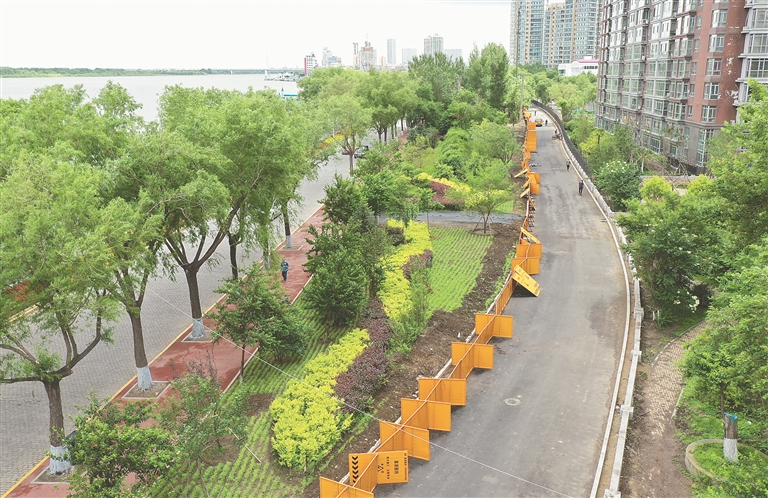 顺畅！道外江畔又增一条道路