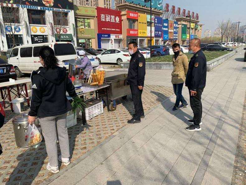 瀋陽沈北新區多部門聯合執法整治背街小巷