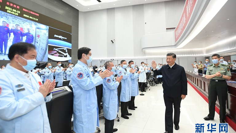 Uzay modülündeki iki bayrağın anlamı_fororder_XITAIKONOTLAR