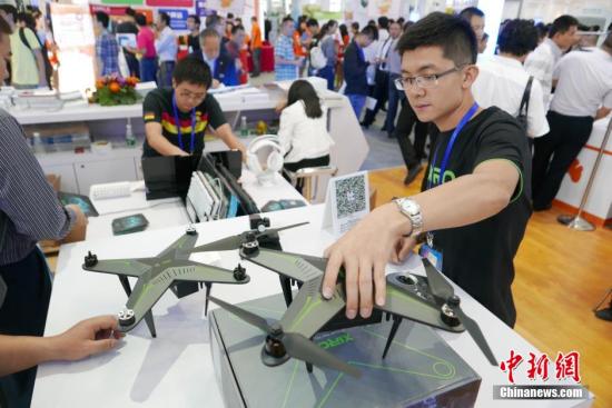 中国科技创新能力显著增强 步入“三跑并存”新阶段