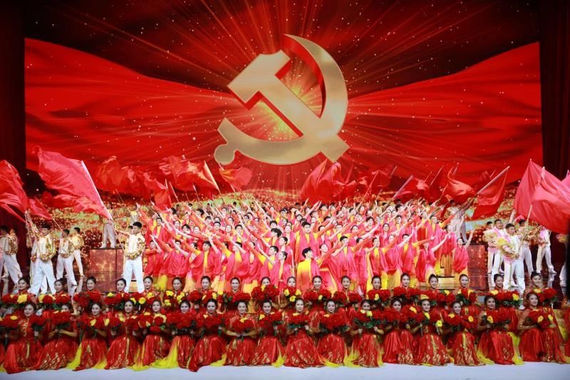 中央广播电视总台庆祝中国共产党成立100周年 特别节目《百年礼赞》