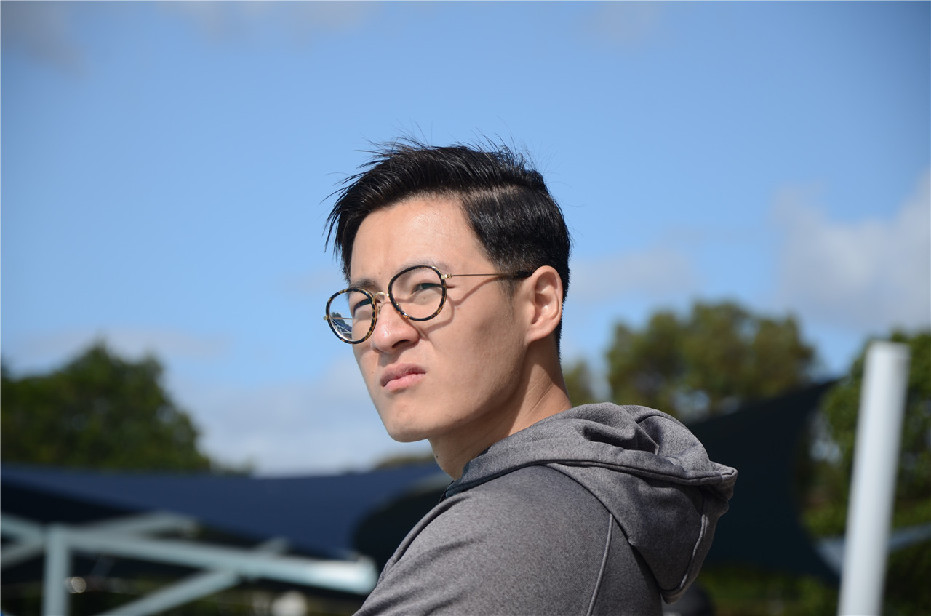 宁泽涛翻译颜值逆天 侧脸胡歌正脸吴彦祖