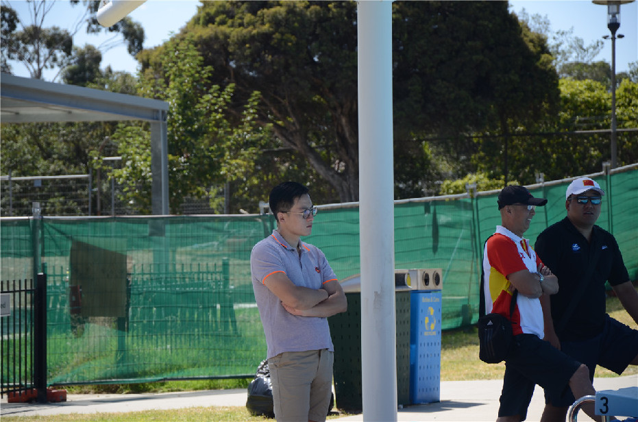 宁泽涛翻译颜值逆天 侧脸胡歌正脸吴彦祖