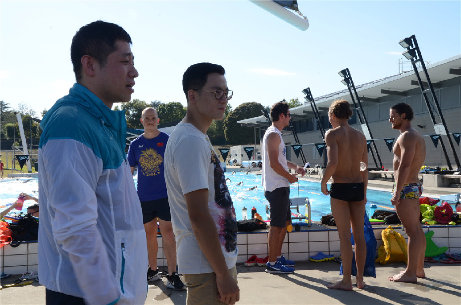 宁泽涛翻译颜值逆天 侧脸胡歌正脸吴彦祖