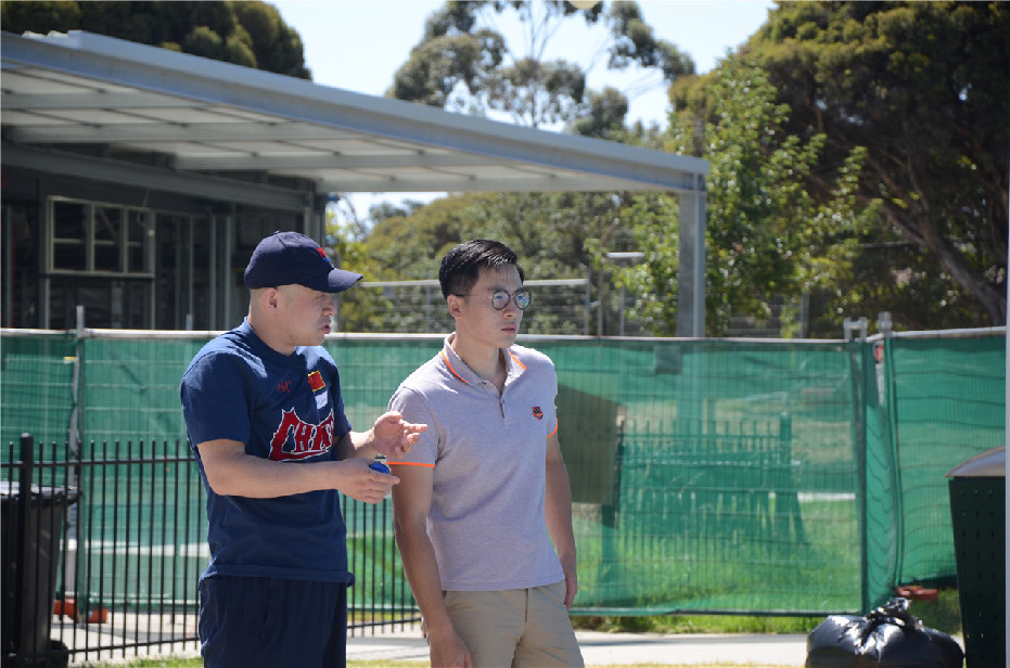 宁泽涛翻译颜值逆天 侧脸胡歌正脸吴彦祖