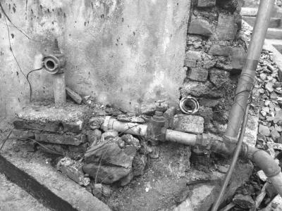 贵州剑河苗寨发生大火 村民:政府涂刷的油漆助燃