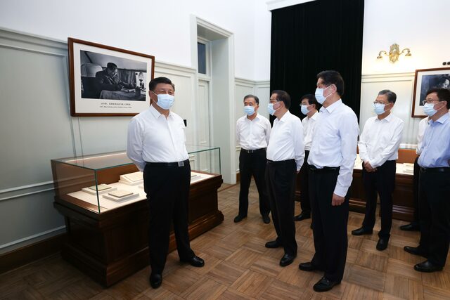 习近平总书记带领中央政治局同志来到北大红楼,丰泽园毛泽东同志故居