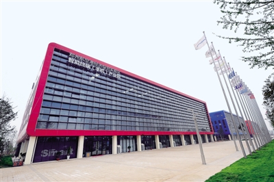 【要聞-文字列表+摘要】【河南在線-文字列表】【移動端-文字列表】河南省試點建設10個智慧化示範園區