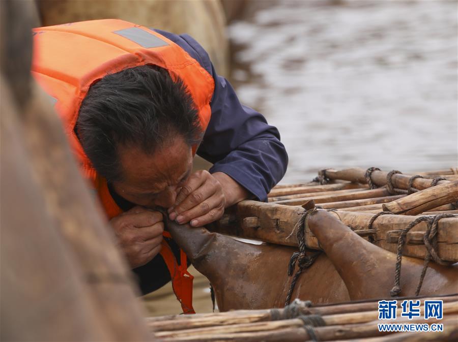 黄河上的“摆渡人”