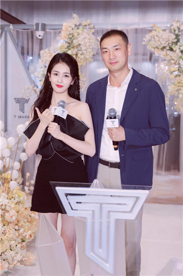 演员白鹿空降南京见证“周大福似锦”系列新品亮相_fororder_图片25