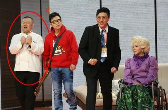 德云四少里的五环教主”818岳云鹏艰辛成名路