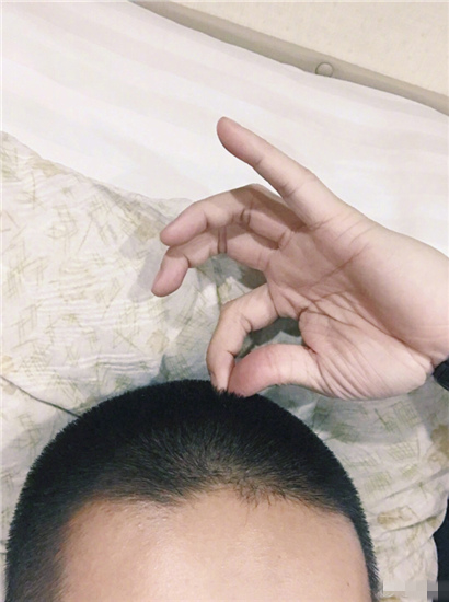 蒋劲夫拍戏因头发短遇难题 袁姗姗：难的是我_fororder_蒋劲夫不露脸自拍