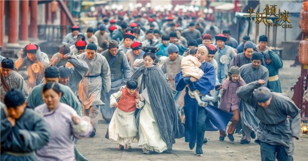 《半妖倾城》曝安以轩张馨予剧照 惊艳引热议
