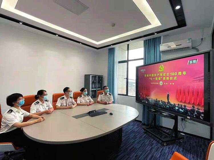 全国29名功勋党员获“七一勋章”在南宁各界引起热议