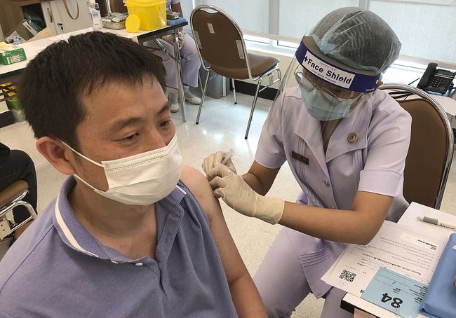 jتزریق واکسن کرونا به بیش از 1 میلیون و 700 هزار شهروند چینی در خارج از کشور_fororder_2345234254