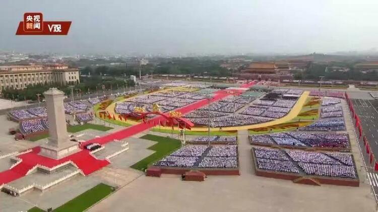 总台海峡时评丨两岸同胞携起手来 共创民族复兴美好未来