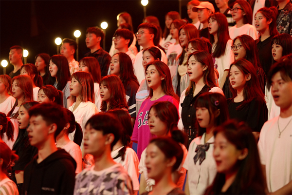 （转载）《围炉音乐会》“百年情围炉歌”特别节目礼赞时代