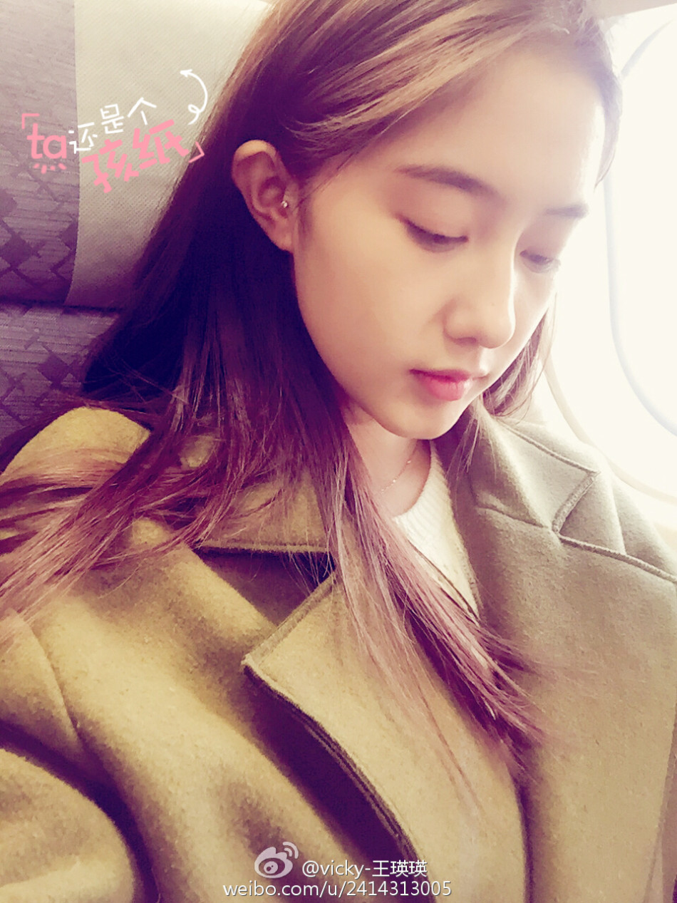 中传校花唯美照 大自然中清新气质尽显