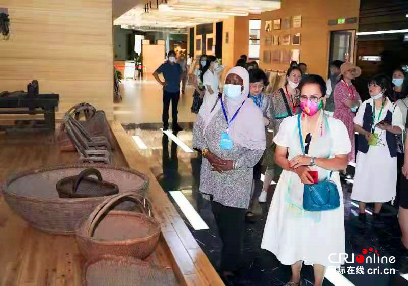 【Hi 西安】“倾国倾城”的临潼让驻华大使夫人陶醉_fororder_微信图片_20210706113401