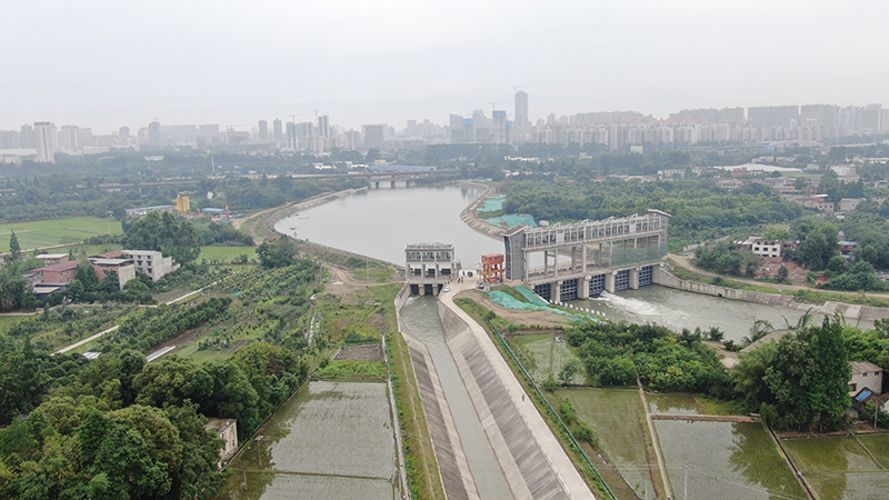 四川毗河供水工程通水 川中旱区近500万群众圆“毗河引水梦”_fororder_P2-苟家滩引水枢纽-供图单位：四川省水利厅