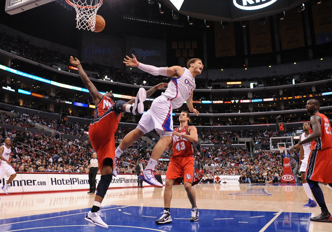 CP3表演太夸张?猛男詹皇马龙大虫也爱玩假摔