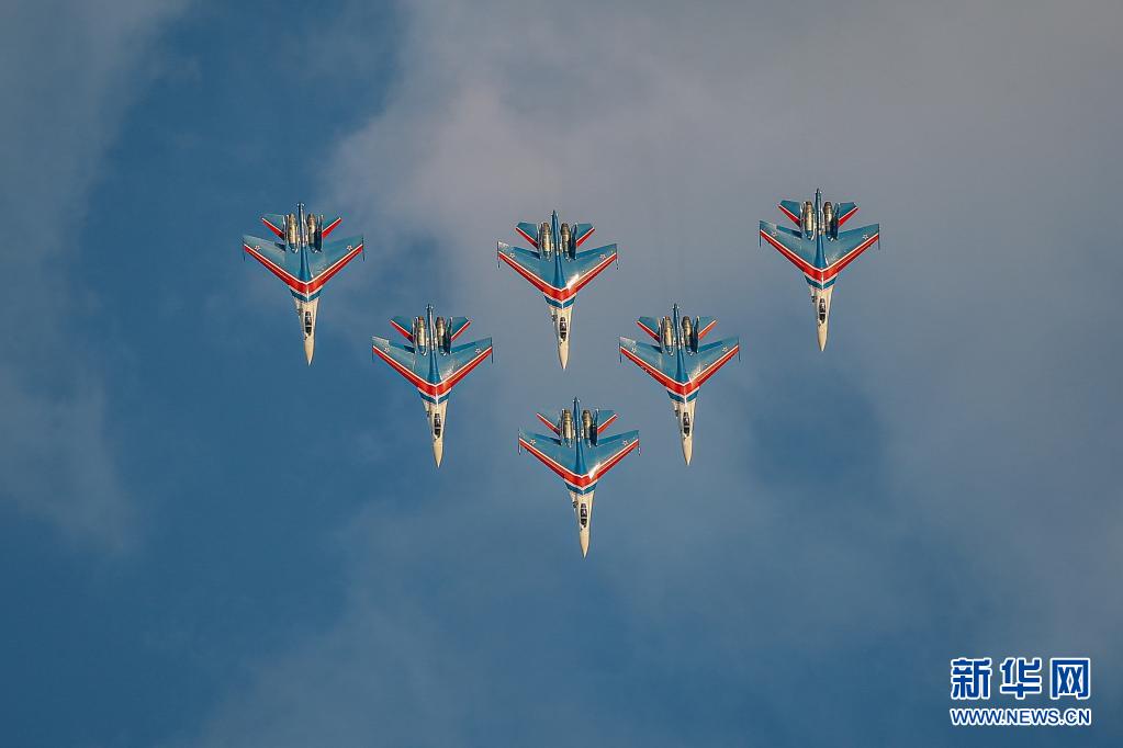 第15届莫斯科航展开幕