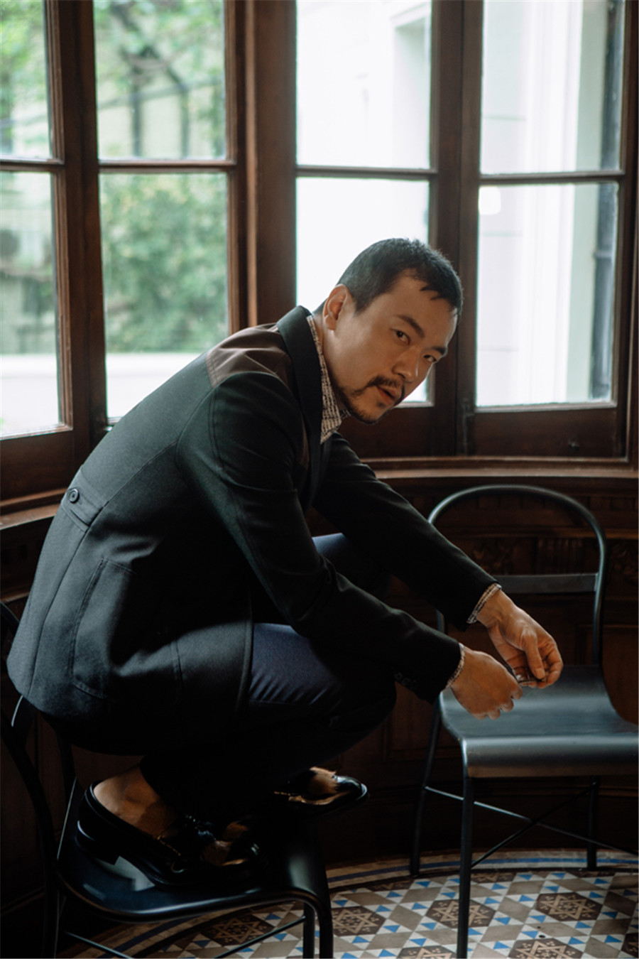 暗藏谜局廖凡拍的不只是一套复古大片图