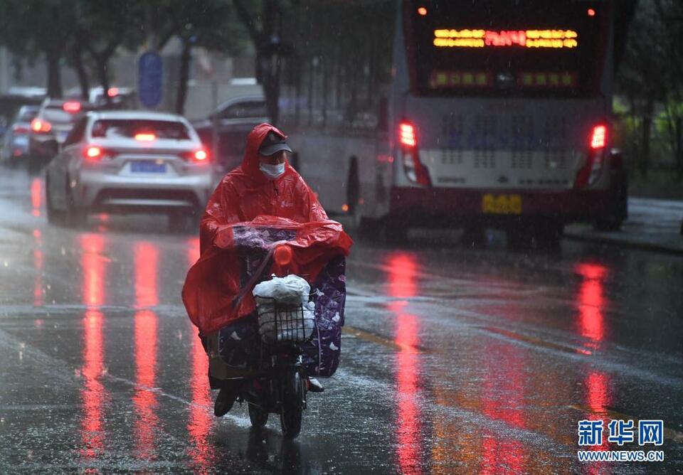 北京迎来强降雨