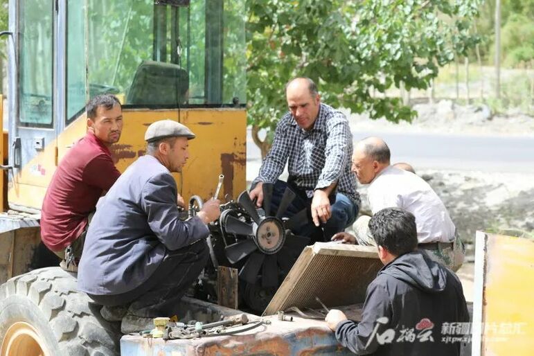 Tahir Kavul: Daha fazla köylünün iyi bir yaşam sürmesine yardımcı olacağım_fororder_WeChat Image_20210712200610