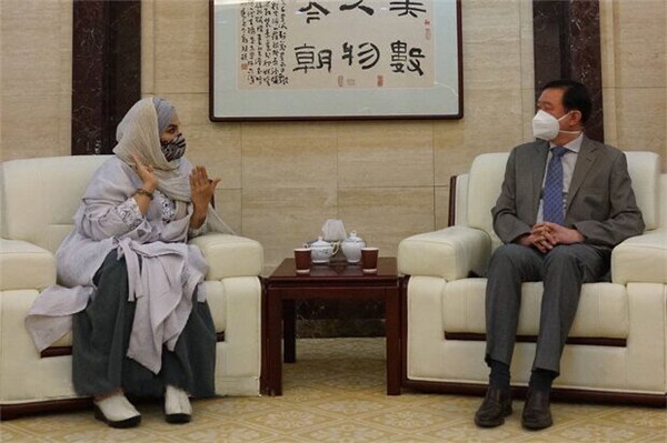 中国驻伊朗大使常华接见即将到中国拍摄电影《长安·长安》的伊朗著名导演阿贝耶_fororder_图片23