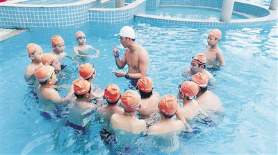 【教育醫衛圖文列表】【教育專題-焦點圖】海南中小學生游泳培訓開班