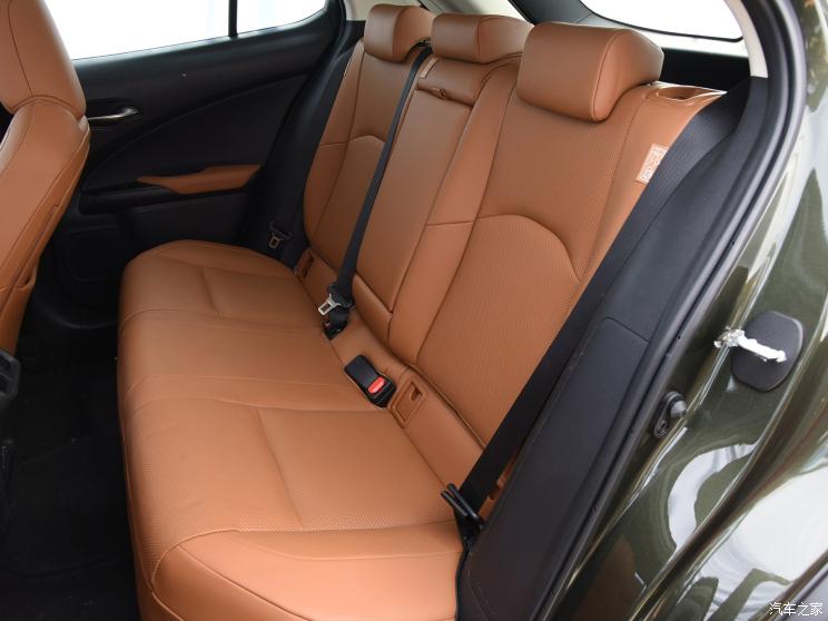 汽车频道【4月27日】【头条新闻红条】售价36.2万元起 雷克萨斯UX 300e上市