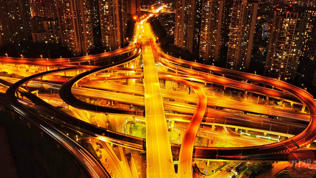 (中首)成都教師耗時四個月 集齊成都立交橋最美夜景