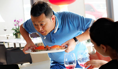 《还是夫妻》越播越热 马苏郭涛同洗鸳鸯浴