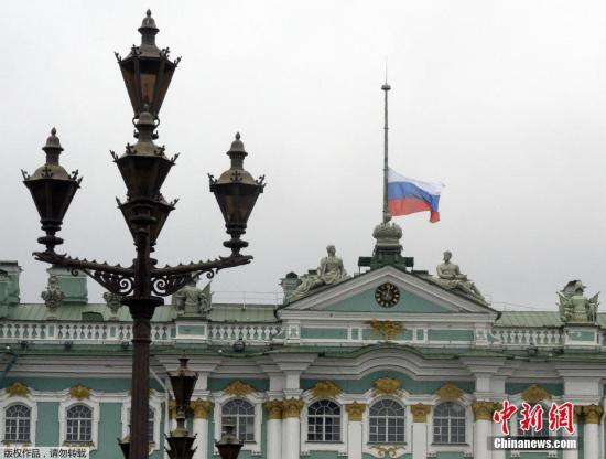 俄罗斯艾尔米塔什博物馆时钟停摆一个世纪后再次启动