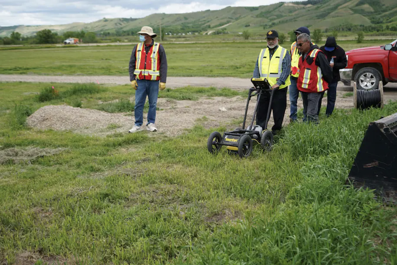 这部电影再现了美加原住民寄宿学校黑暗历史 但现实远比影视作品惨烈
