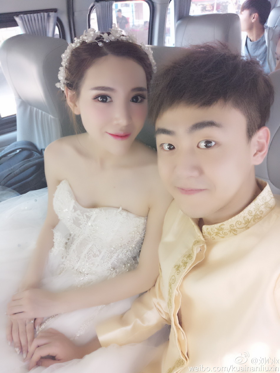 快男刘心婚纱照曝光 与女友相恋五年